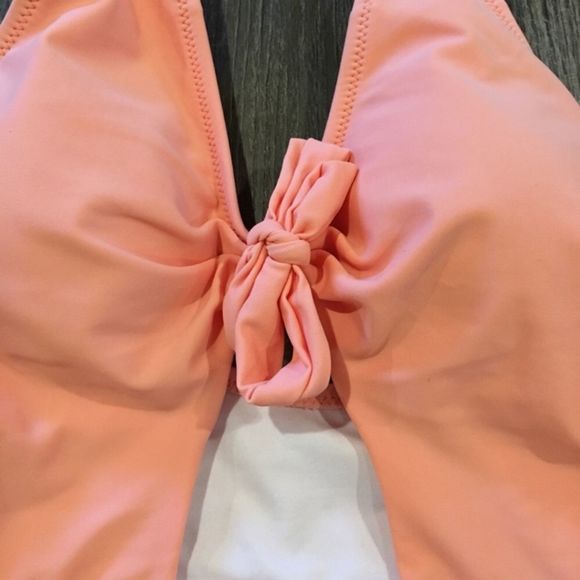 Cupshe Cutout Peach One Piece Bowknot Swim… - Picture 5 of 8